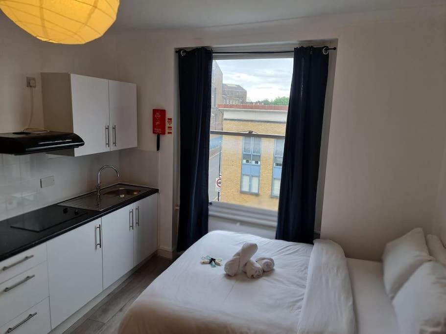 Chic & Modern Studio In Caledonian Rd London Exterior photo