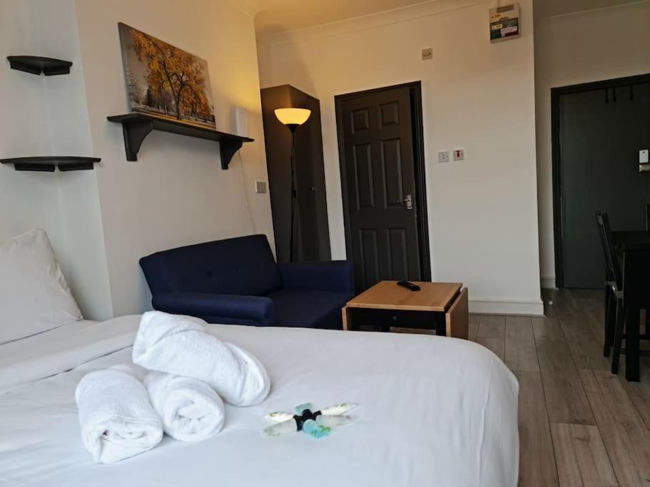 Chic & Modern Studio In Caledonian Rd London Exterior photo